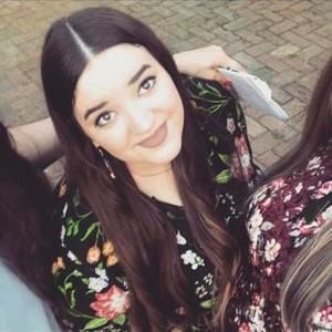 Meet your Posher, Allison